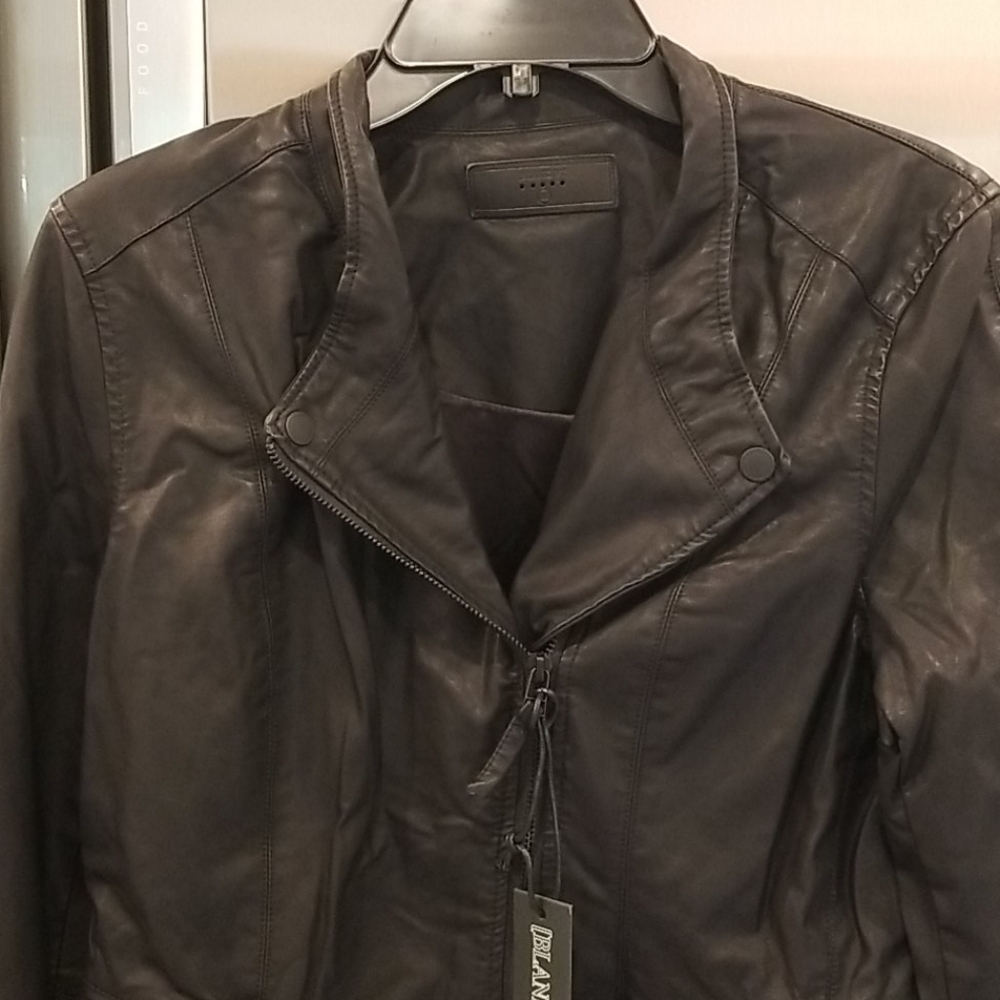 Blank NYC Black Leather Moto Asymmetrical Jacket Size M Flattering Fit - Picture 8 of 10